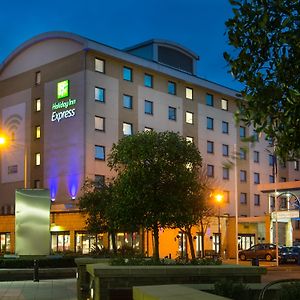 Holiday Inn Express London - Wandsworth, An Ihg Hotel